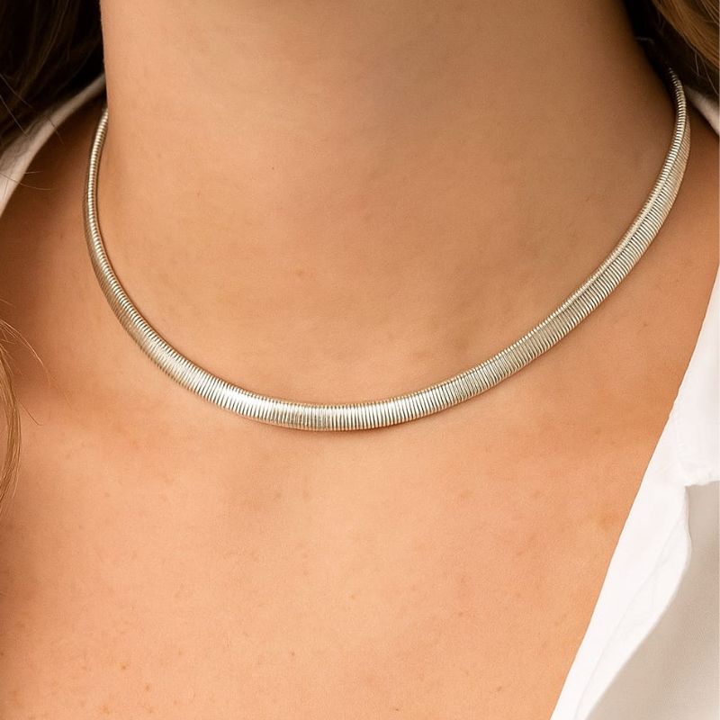 Colar chocker malha cobra