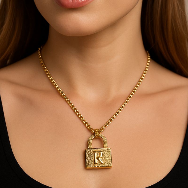 Colar cadeado r- banho ouro 18k